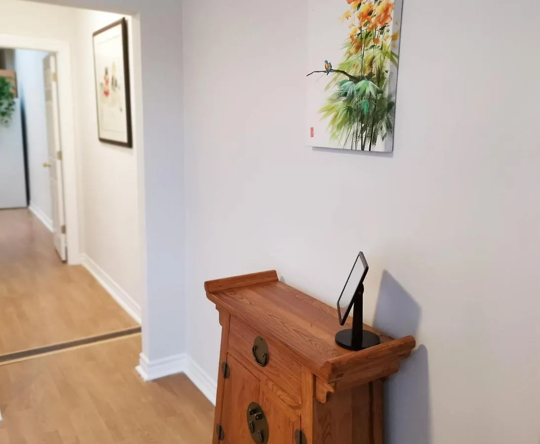 トロントCozy Private Rm Heart Of North York Free Parking Full Kitchen Close To Downtownアパートメント ホームステイ トロント